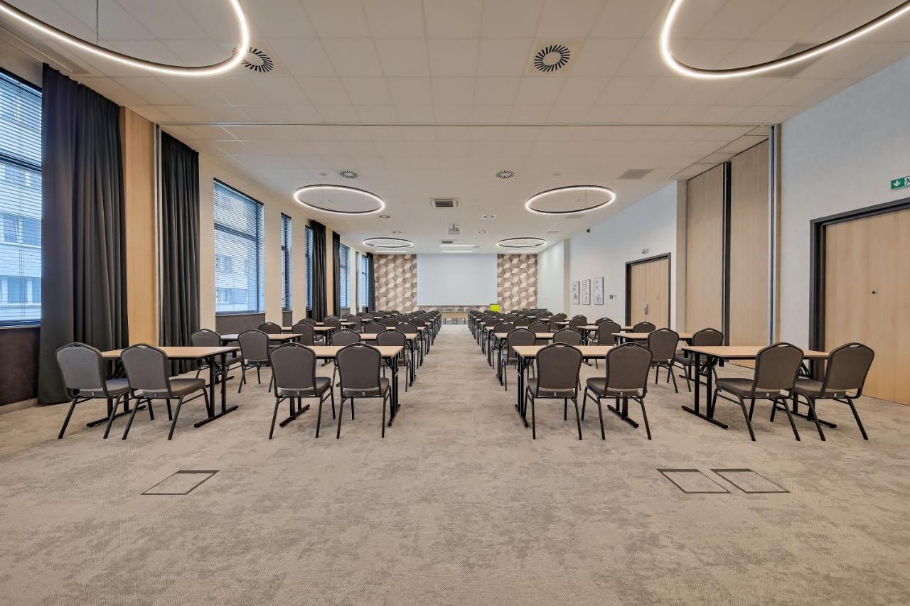 O3Hotel Варшава Экстерьер фото