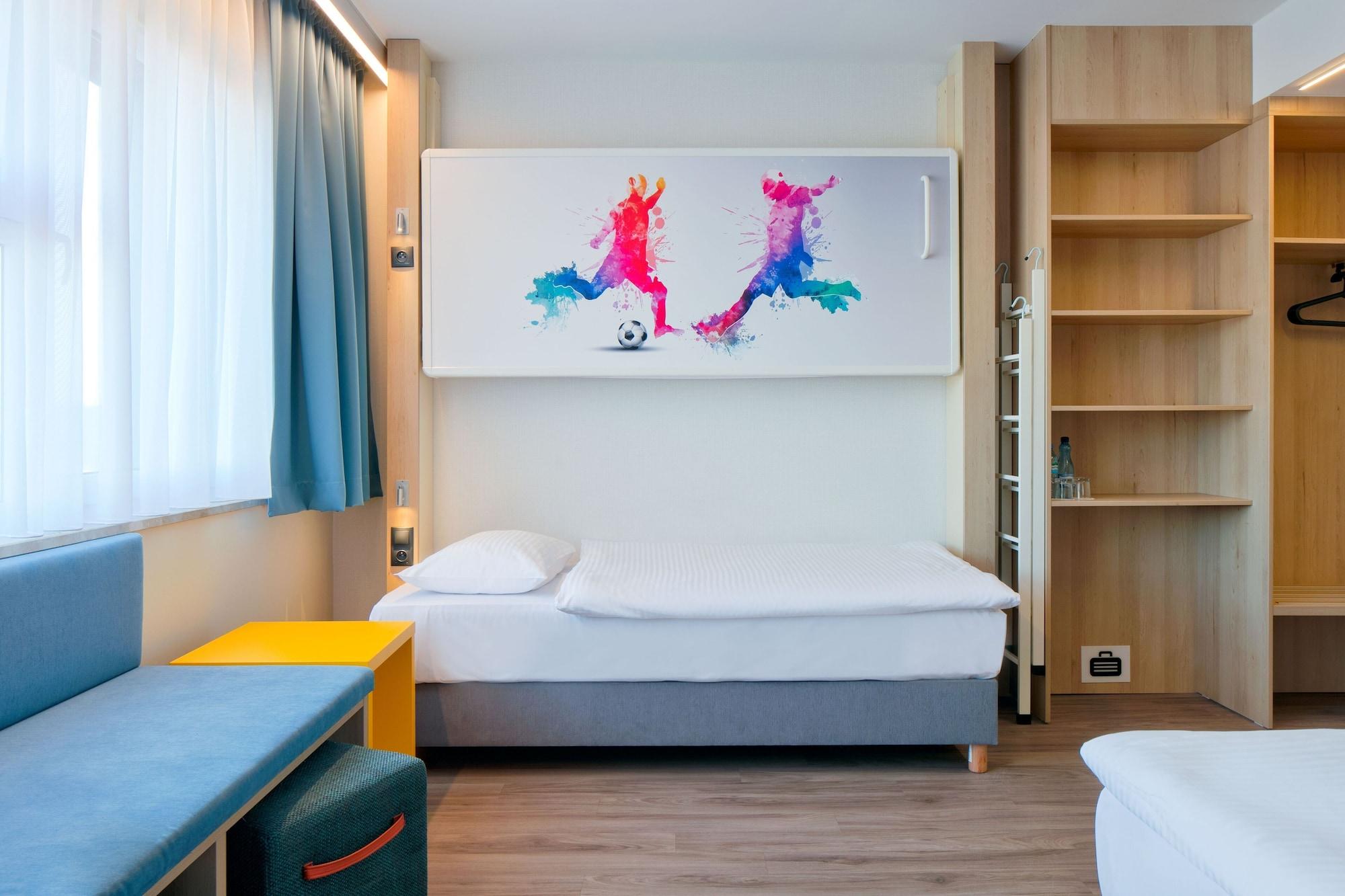 O3Hotel Варшава Экстерьер фото